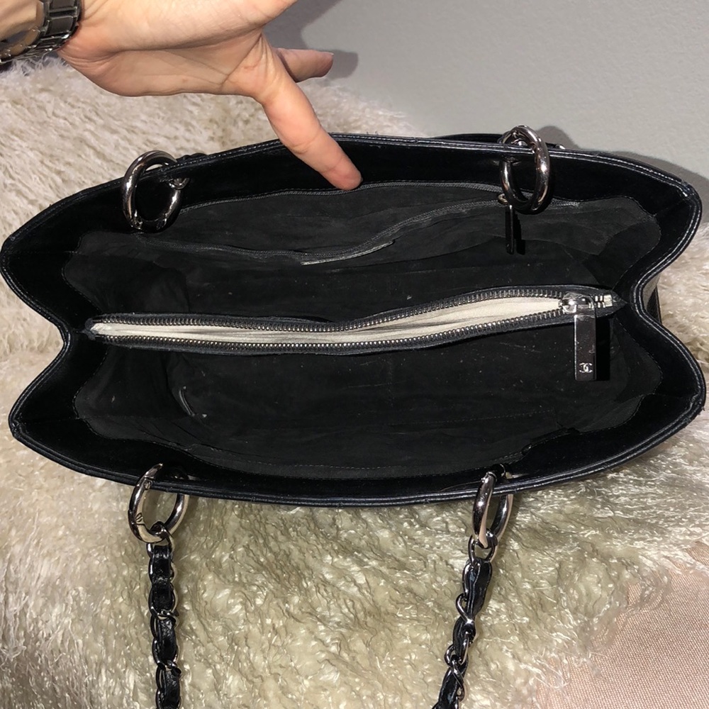 CHANEL GST BLACK CAVIAR LEATHER - Picture 7 of 8